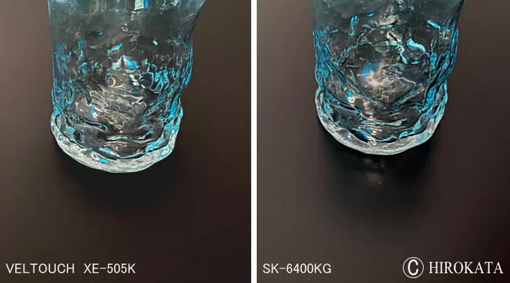 電子線硬化樹脂化粧板ベルタッチXE-505Kとメラミン化粧板SK-6400KGの反射比較